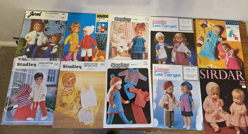 10x vintage dolls clothes - 10x,