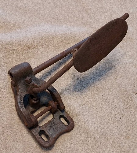 Antique singer knee control - antique,