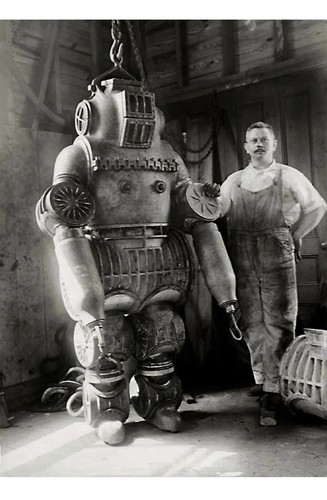 Antique photo diving suit 1911 - photo,