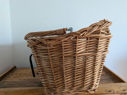 Old large vintage wicker - vintage,