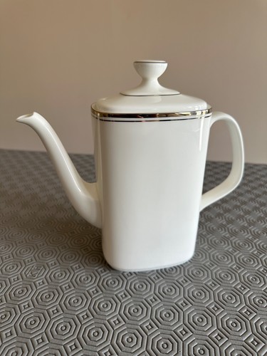 Coffee pot with - coffee, royal