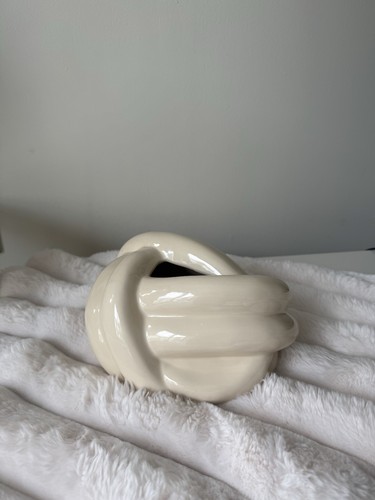 Ceramic fun knot tissue - fun,