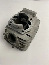 Yamaha RD 250 352 Cylinder Right Cylinder Base Engine G3677