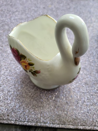 Cottage rose bone china swan - bone,