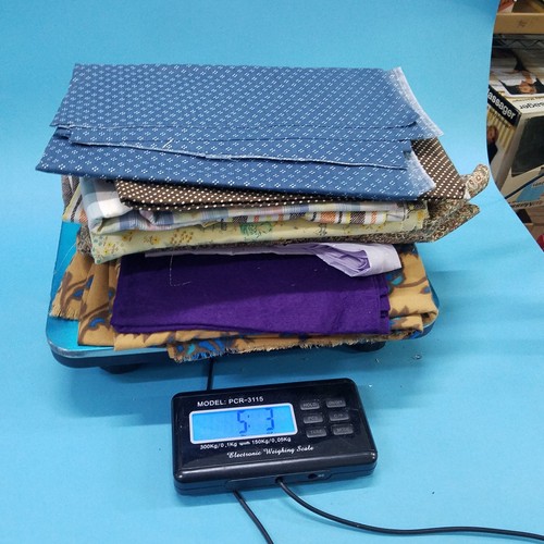 Fabric remnant lot - lot, true