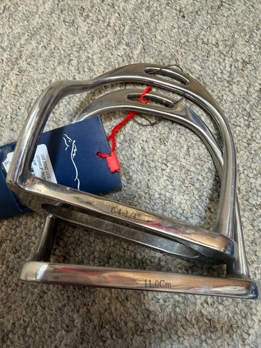 Shires bent leg - , irons