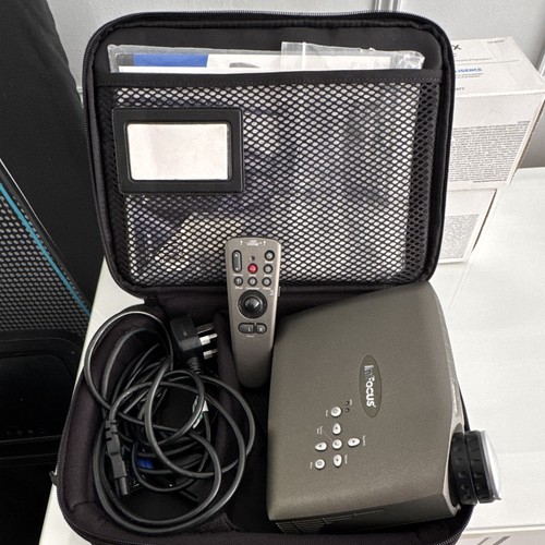 Infocus lp70 dlp projector - lp70, xga
