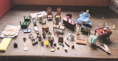 Joblot dolls house - joblot, of