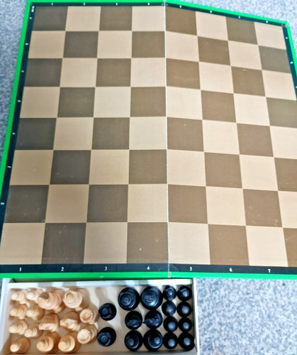 Wooden chess schaakspel - chess, pieces