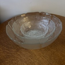 Set of 3 Vintage Clear Glass Sunflower Arcoroc Fleur Serving Bowls