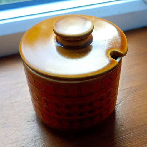 Hornsea saffron ceramic - saffron,