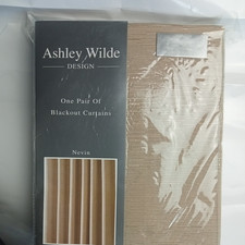 Nevin Black Out Pencil Pleat