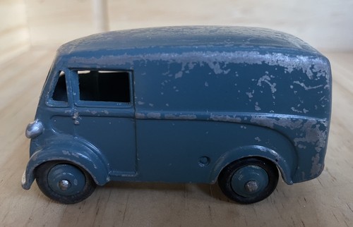 Dinky toys 260 morris cwt - dinky,