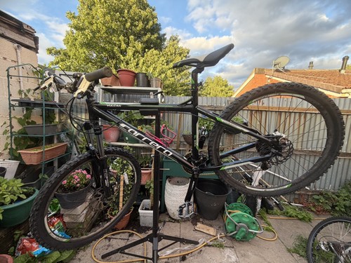 Carrera vulcan mountain bike - mountain,