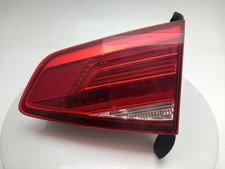 VOLKSWAGEN PASSAT Tail Light