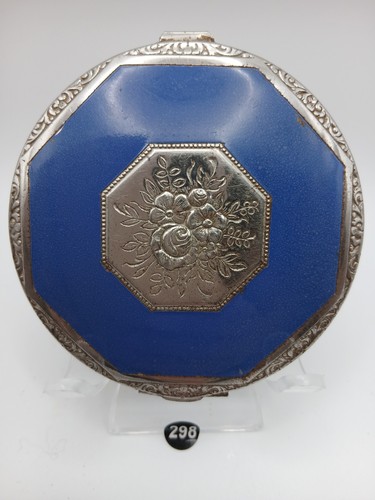 Beautiful vintage powder - beautiful,