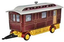 Oxford 76SCV001 Showmans Caravan Maroon 1/76th Scale 00 Gauge In Case T48