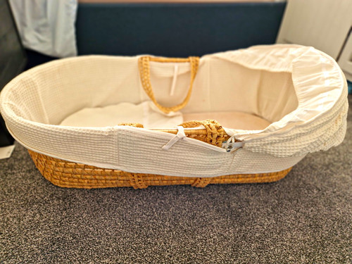 Wicker oval moses - oval,