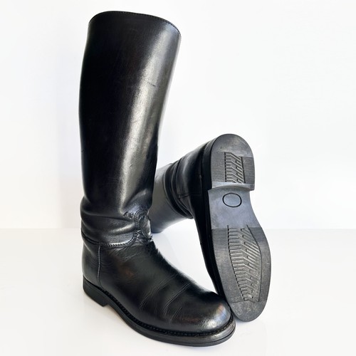 French police crs - police, boots