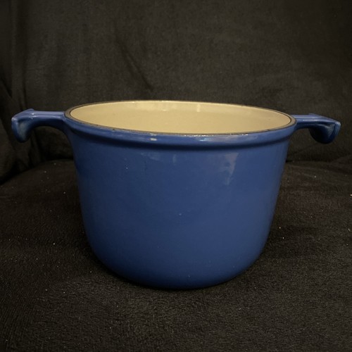 Stunning creuset blue case - stunning,