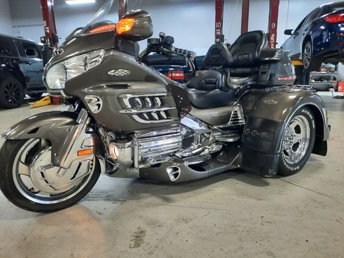 2010 honda goldwing trike - 2010,