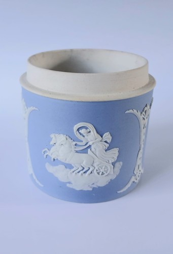 Wedgwood blue dip jasper - blue,