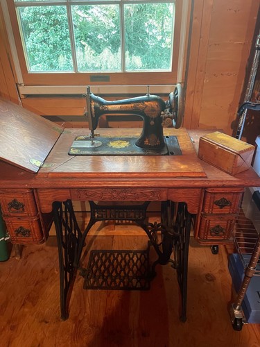Antique rare gold singer - antique,