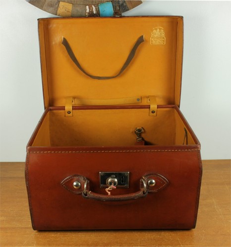 Antique large leather multi - antique,