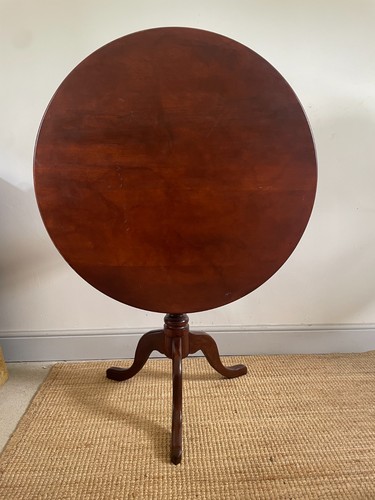 Antique mahogany tilt - antique, top