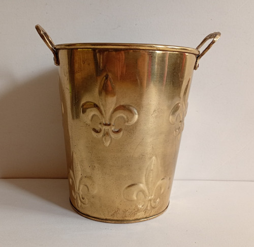Small vintage round - small, brass