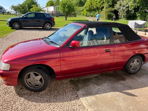 Ford escort xr3i convertible - xr3i,