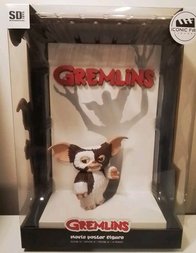 Gremlins movie poster - movie, 9"