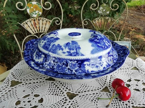 Vintage blue white - &,