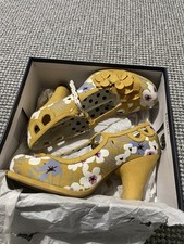 Ochre Yellow And White Valerie