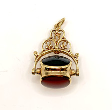 9 ct Gold Bloodstone Onyx &