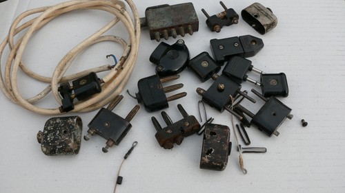 Ww2 radio plugs and sockets - and,