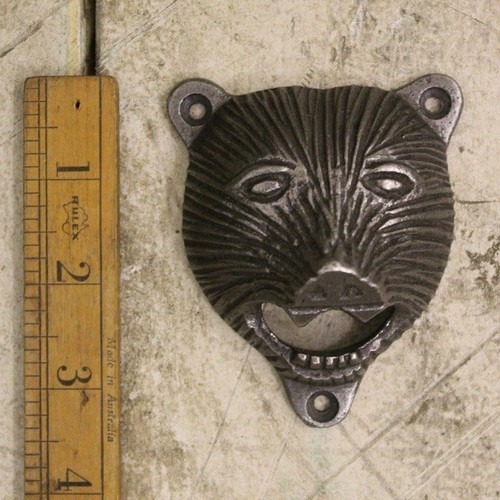 Wall mounted bear - head, design