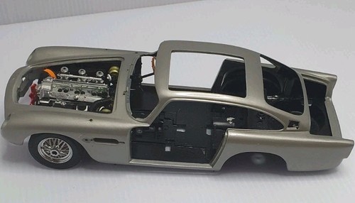 Danbury mint aston - mint,
