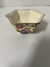 Royal Winton Sweetpea chintz