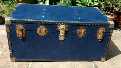 Vintage overpond travel trunk - overpond,