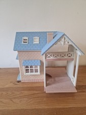 Sylvanian Families Blue Roof