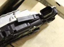 NEW GENUINE VW AMAROK 2H