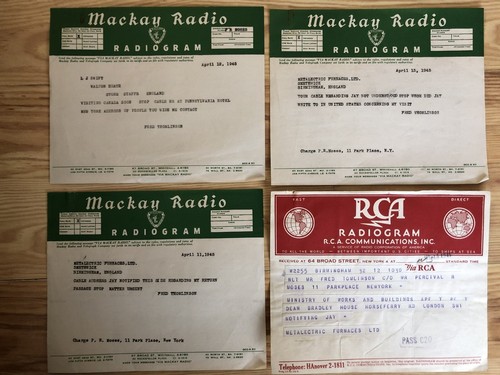 Four vintage 1945 - radiograms,