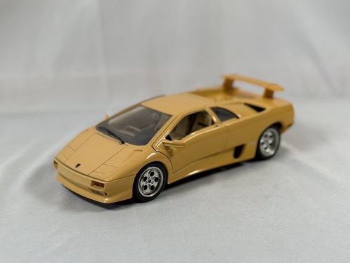 Burago scale die cast - burago,