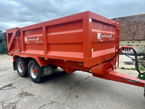 Two 1000 grain trailer - k,
