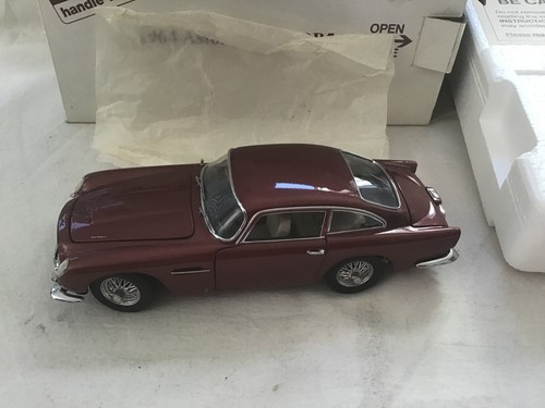 Danbury mint scale aston - danbury,