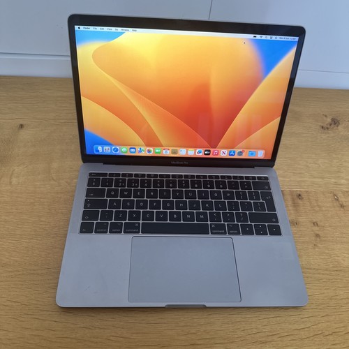 Apple macbook pro core - (2017),