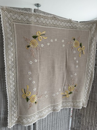 Vintage embroided linen - vintage,