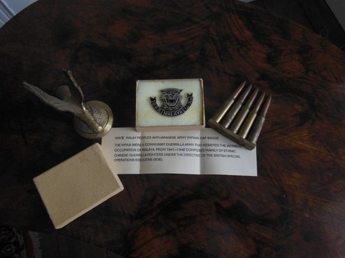 Ww2 malay army cap badge - malay,