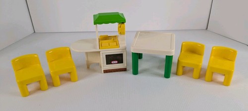 Vintage little tikes dollhouse - vintage,